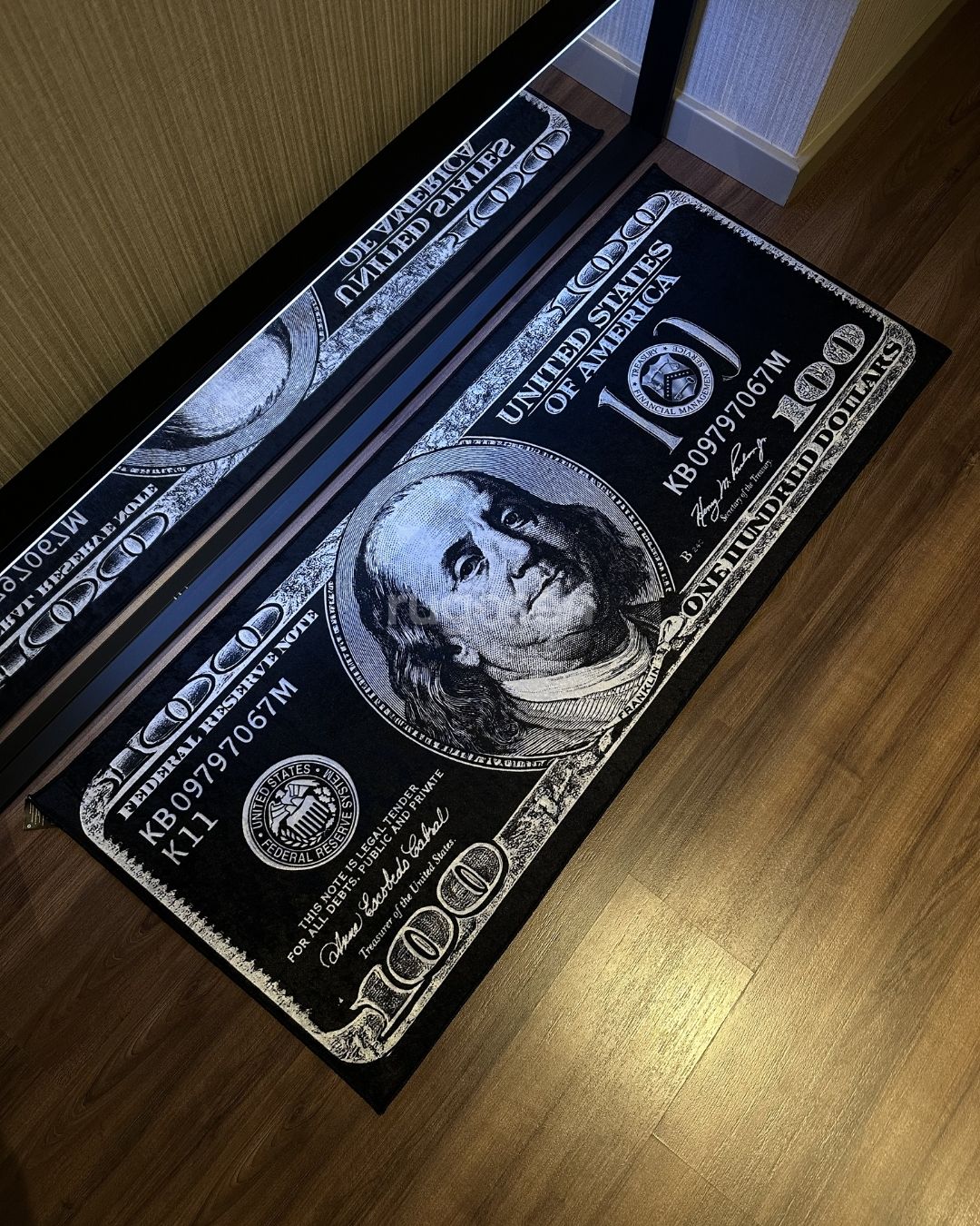 Black Dollar X Özel Tasarım Kaymaz Taban Halı