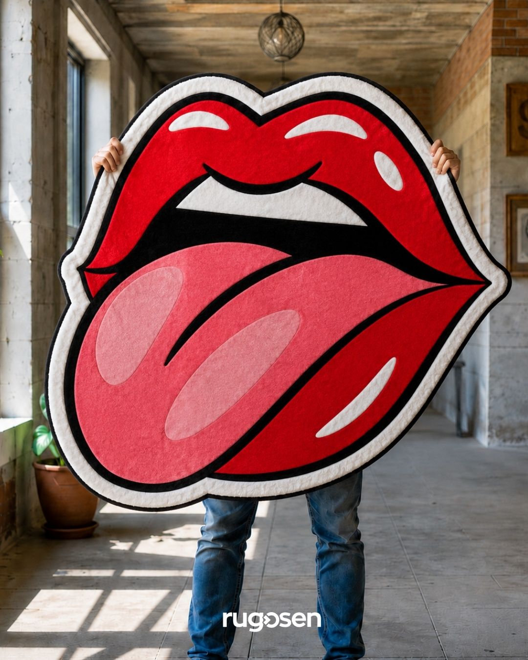 Pop Art Lips – Parlak Kadife Yüzey & Kaymaz Taban
