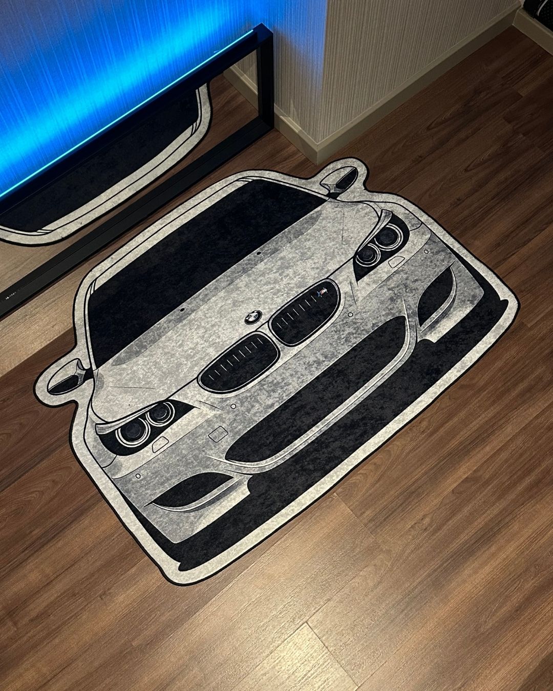 BMW M5 E60 Face - Özel Tasarım Halı