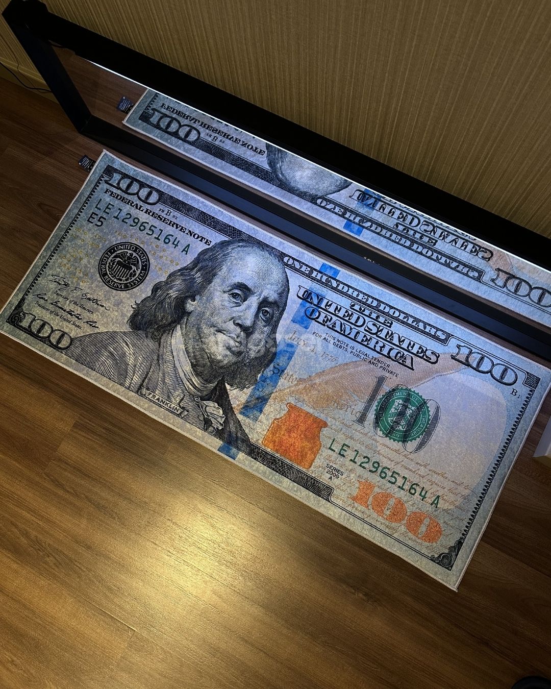 Classic Dollar X Özel Tasarım Kaymaz Taban Halı