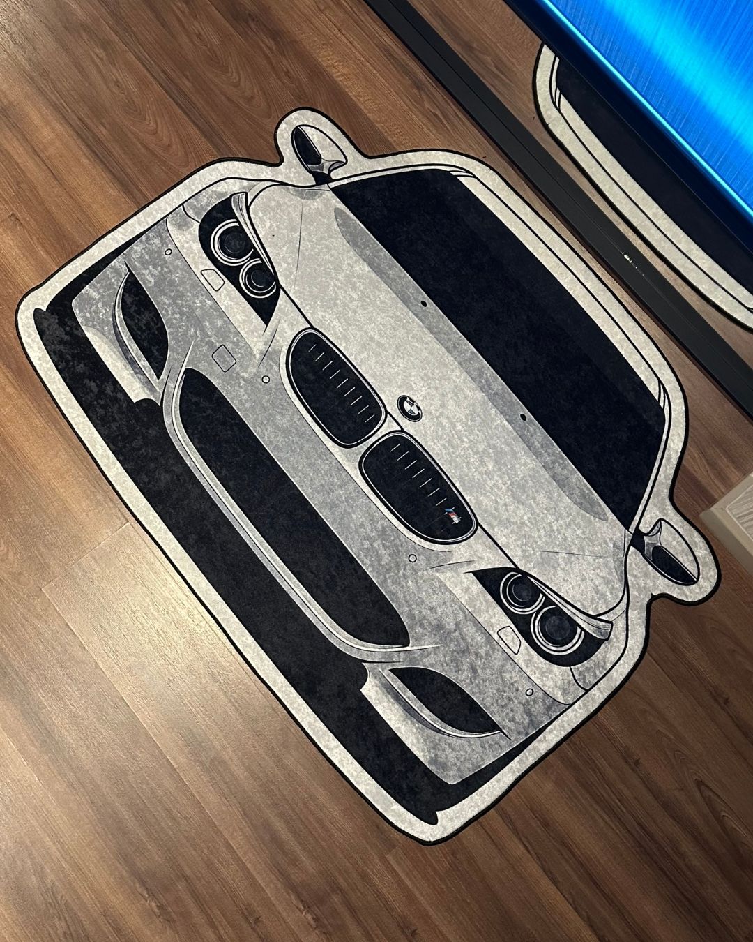 BMW M5 E60 Face - Özel Tasarım Halı