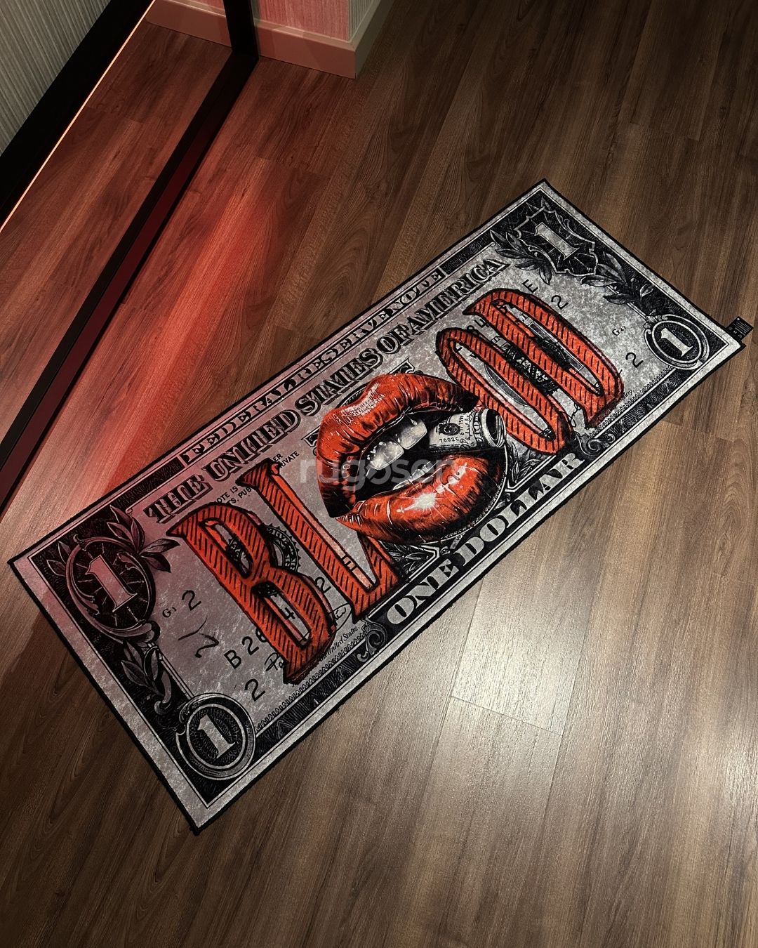 Blood Dollar X Özel Tasarım Kaymaz Taban Halı