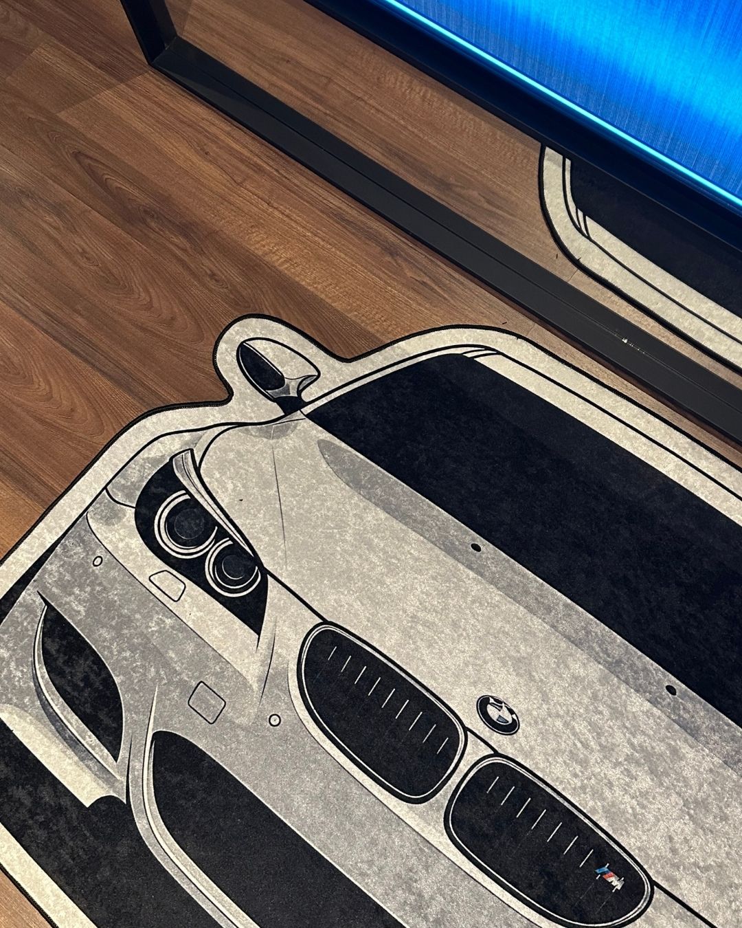 BMW M5 E60 Face - Özel Tasarım Halı