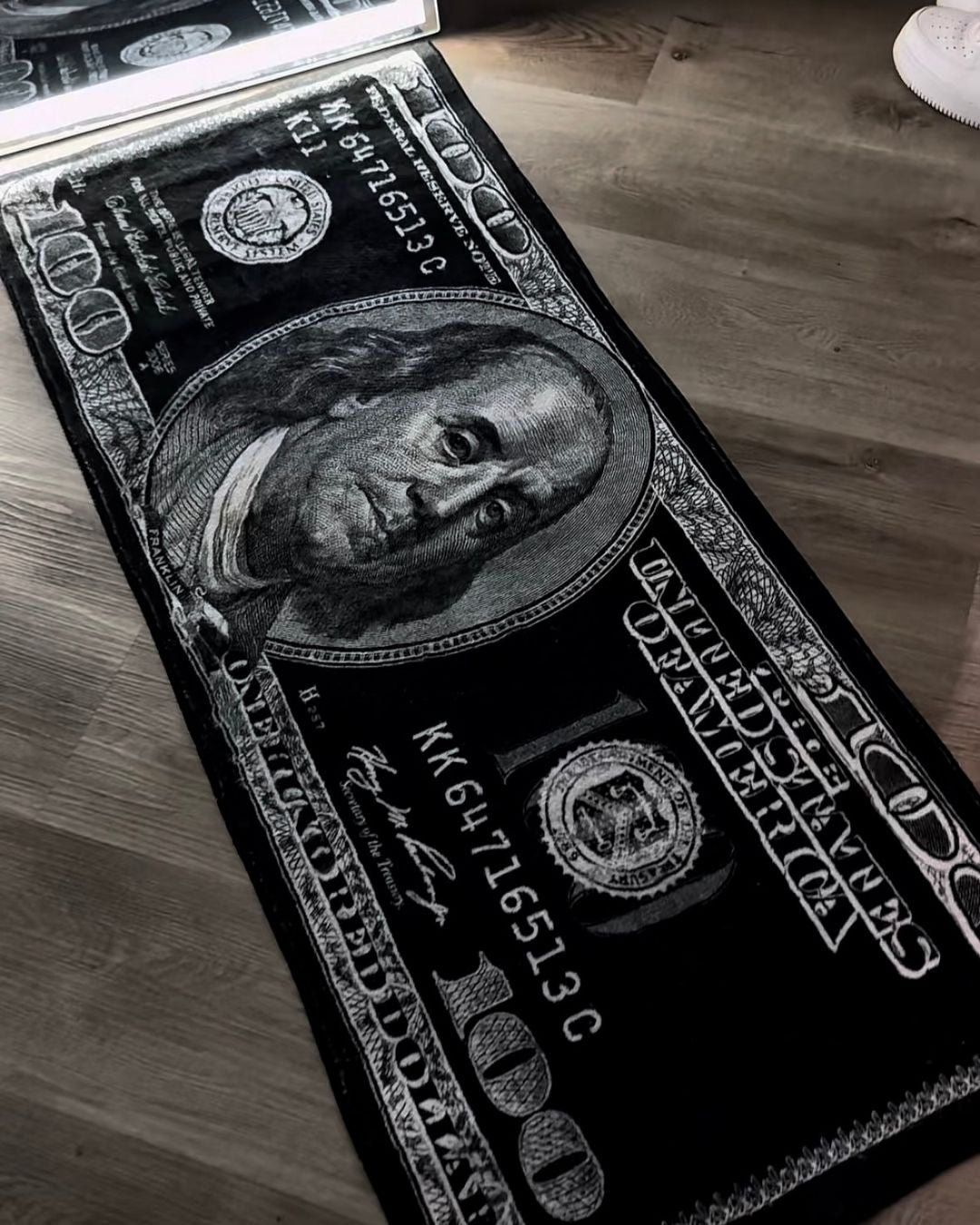 Black Dollar X Özel Tasarım Kaymaz Taban Halı