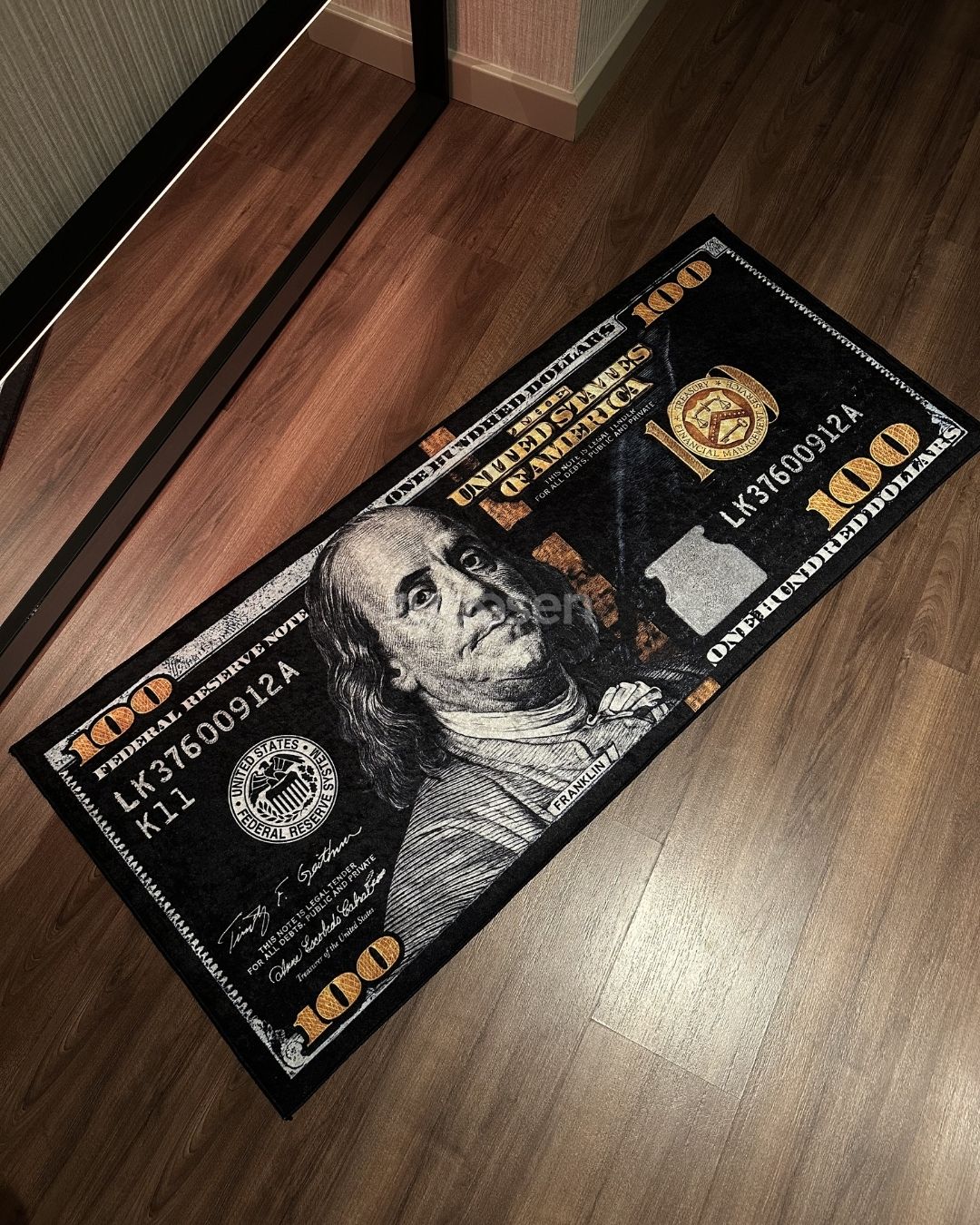 Golden Dollar X Özel Tasarım Kaymaz Taban Halı