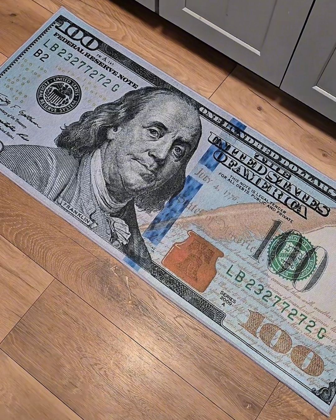 Classic Dollar  X Özel Tasarım Kaymaz Taban Halı