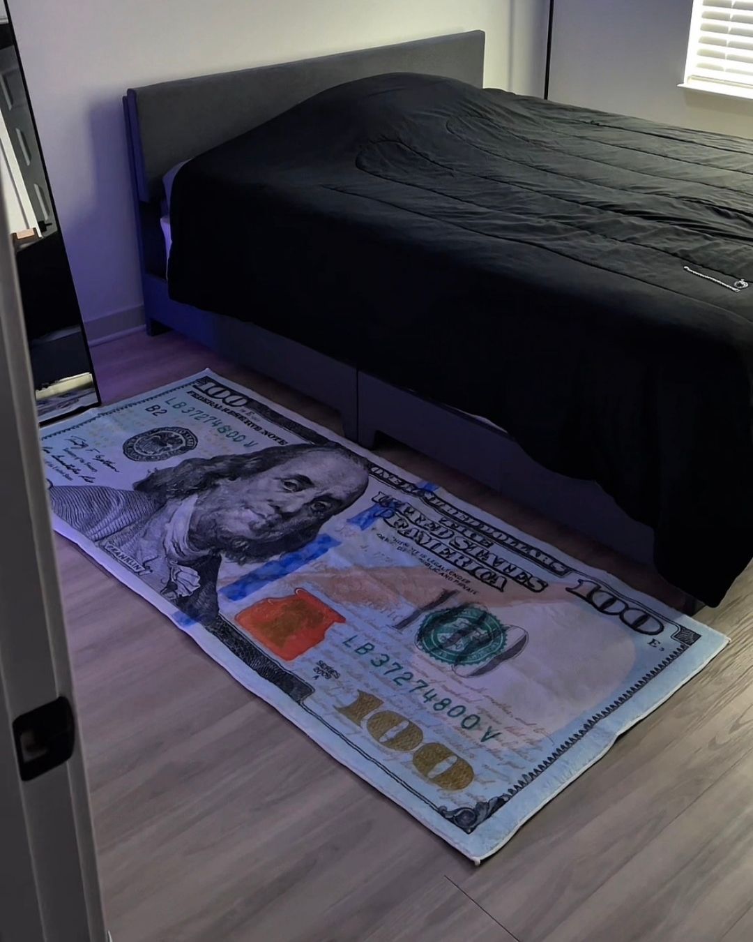 Classic Dollar  X Özel Tasarım Kaymaz Taban Halı