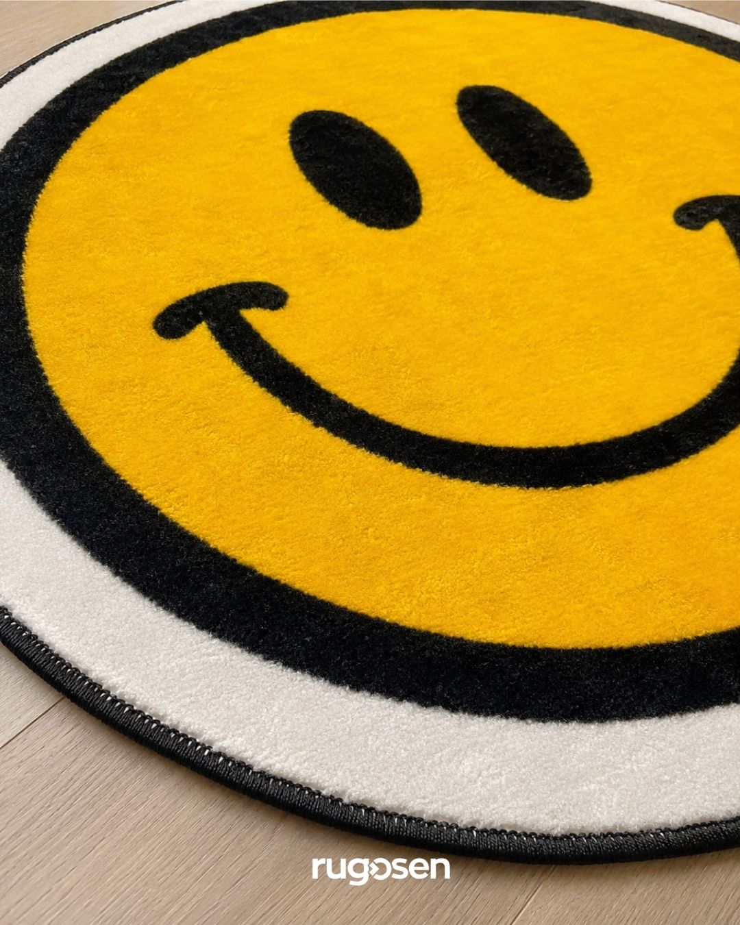 Smile – Parlak Kadife Yüzey & Kaymaz Taban Halı